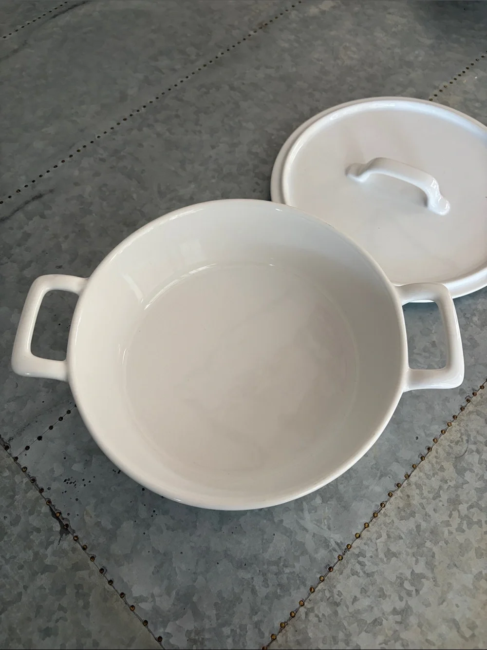 Crate & Barrel “Lucerne”  Porcelain Glaze Lidded Casserole, 3 Quart